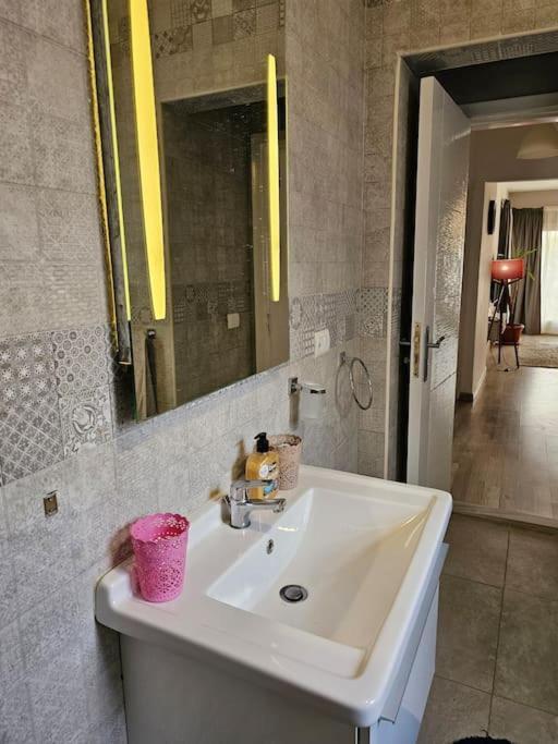 Brand New Aprt In Degla Maadi Apartment *